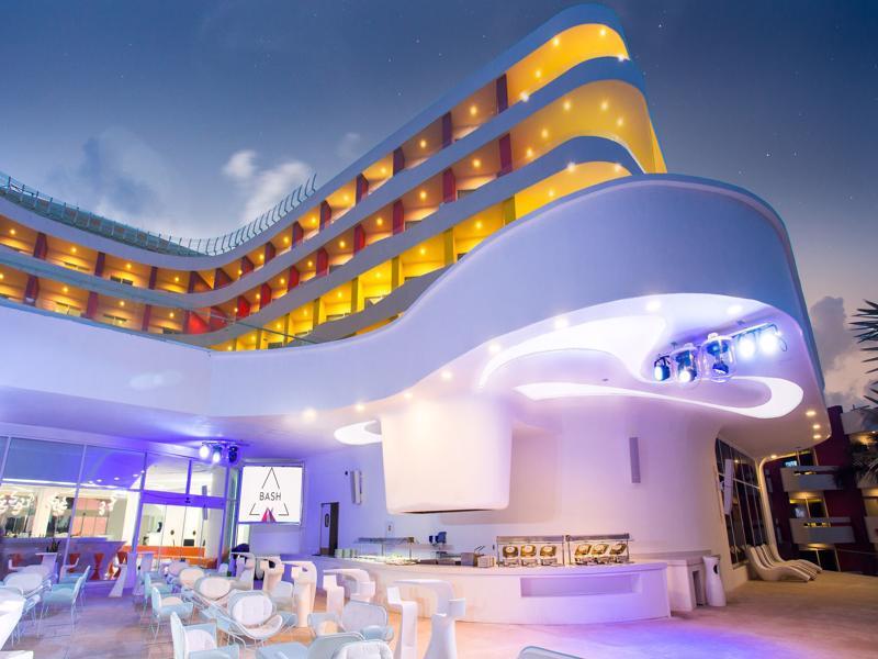 Temptation At The Tower Cancun Resort (Adults Only) Екстериор снимка
